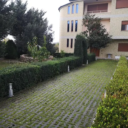 Apollonia Appartement *